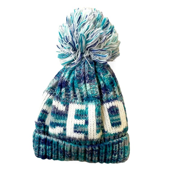 Barcelona Hat Toque pom-pom Robin Rooth NY From Pets-free, Smoke-free,mould-free - Picture 8 of 8